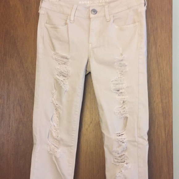 American Eagle distressed light pink jeans - Picture 2 of 3